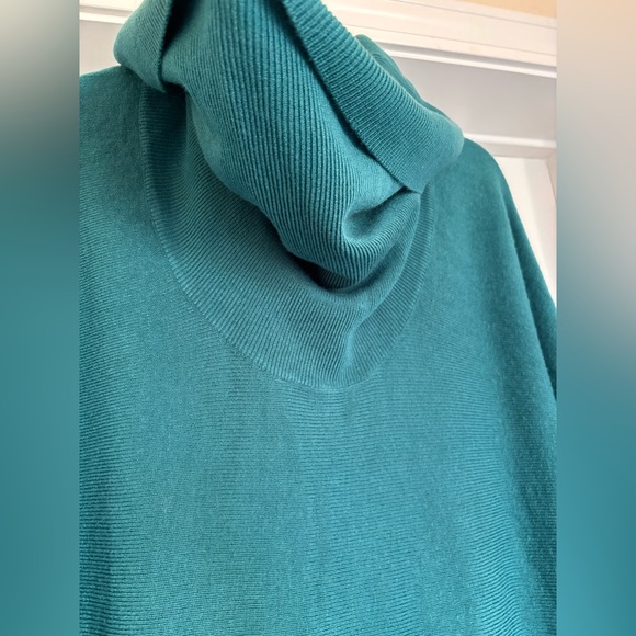 EUC New Look Teal Cowl Neck Long Sweater in Size 12 - Picture 9 of 9